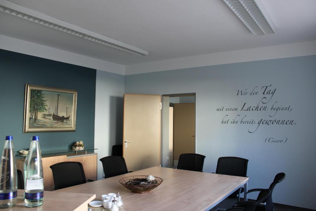 Landhotel Zur Alten Kaserne Ebern Bagian luar foto