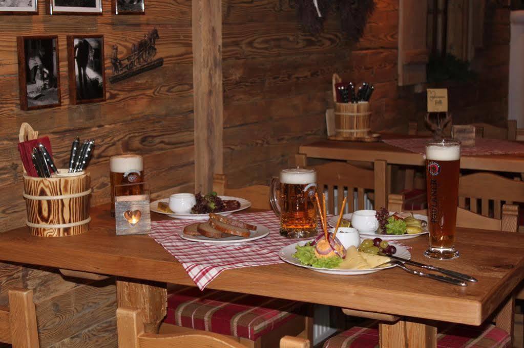 Landhotel Zur Alten Kaserne Ebern Bagian luar foto